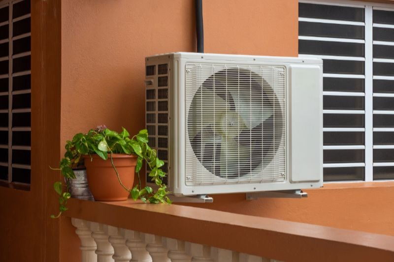 Air Conditioners Versus Heat Pumps